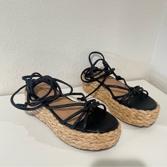 SEYCHELLES strappy platform sandal wedge in black in size 9 - Picture 1 of 9